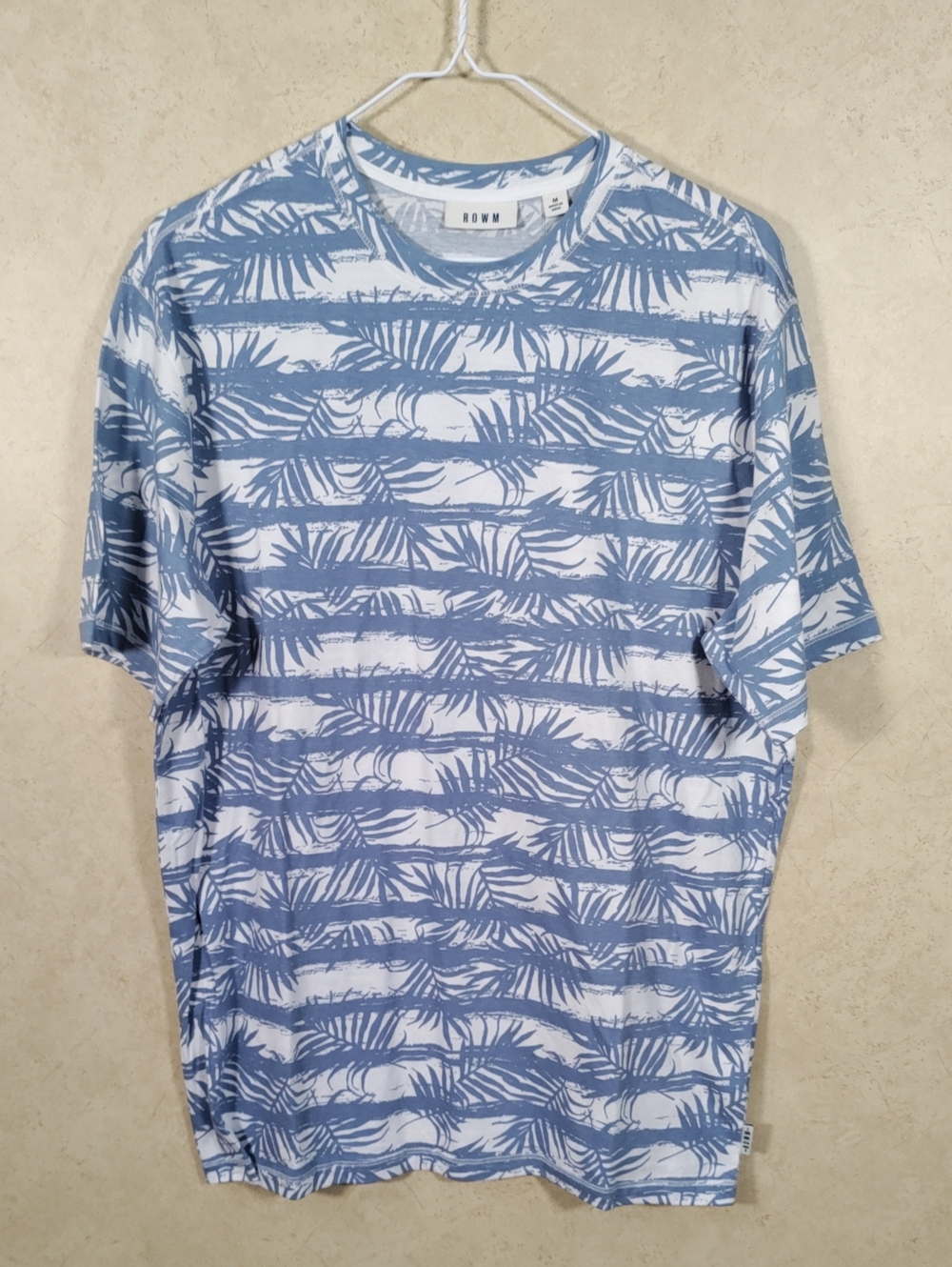 I132 ROWM Blue Striped Leaf-Print Short Sleeve Men’s T-Shirt M NWT